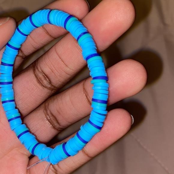 light blue teal and dark blue bracelet - Picture 3 of 3